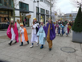 Diözesale Aussendung der Sternsinger im Hohen Dom zu Fulda (Foto:Karl-Franz Thiede)